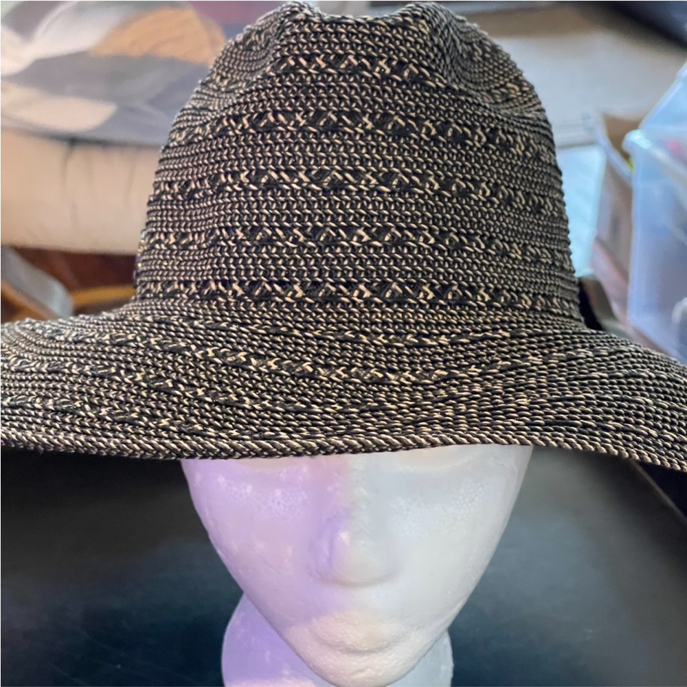 Vince Camuto handmade Sun hat